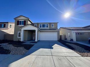 31369 Sycamore Leaf Dr, Winchester, CA 92596