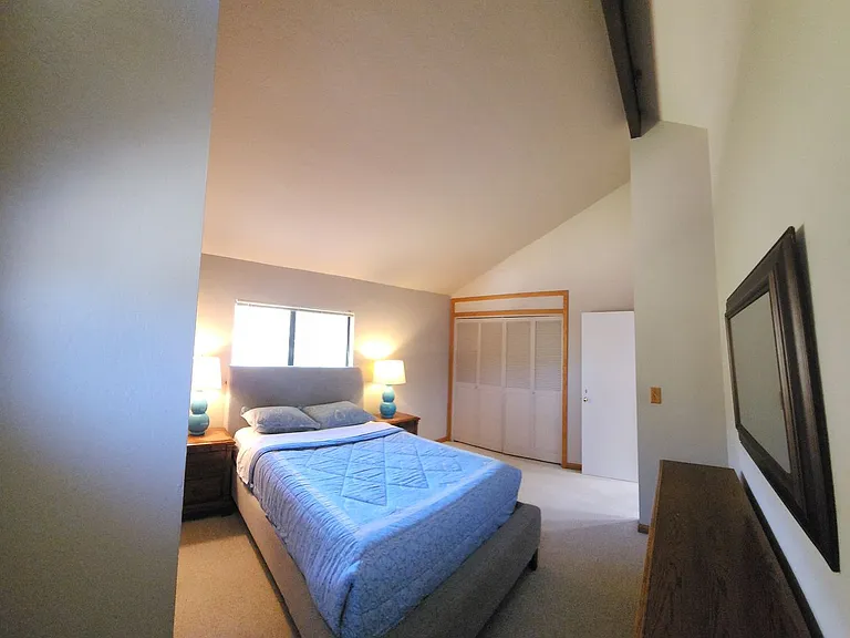 270 E Foothill Blvd — Photo 47