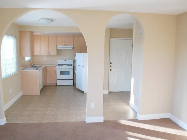 951summe, 951 W Summerland Ave APT 2, San Pedro, CA 90731