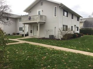 521 Eastbrooke Ln, Rochester, NY 14618