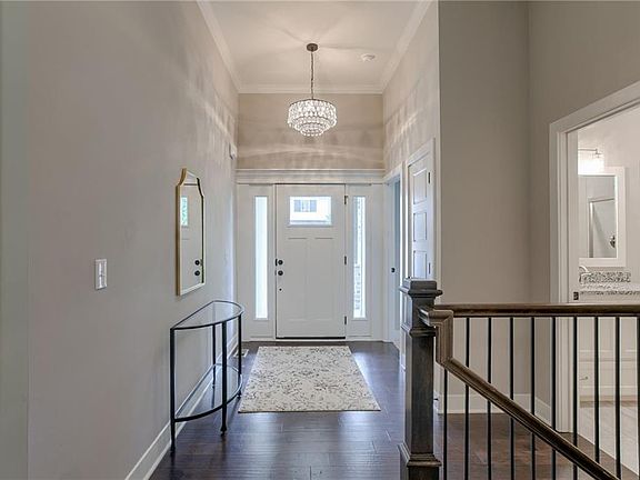 3rd image of 8501 Primrose St