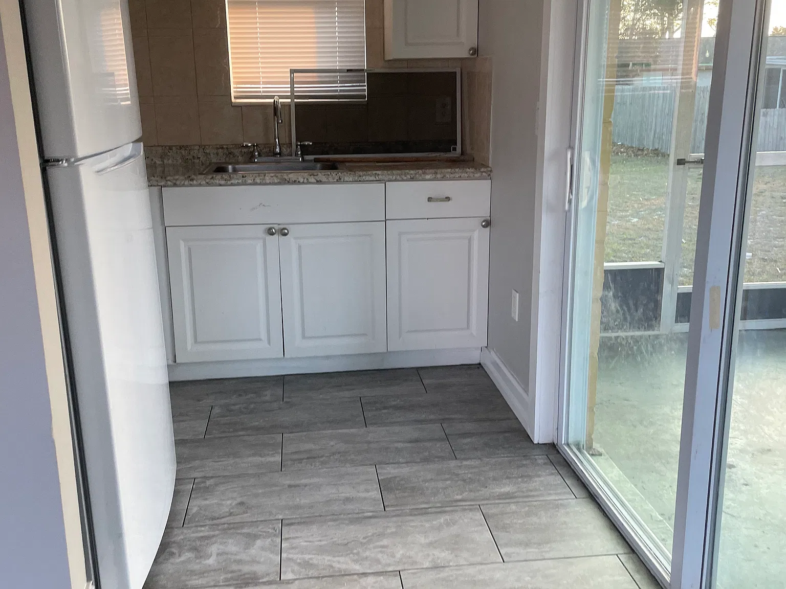 9376 Midway St — Photo 3