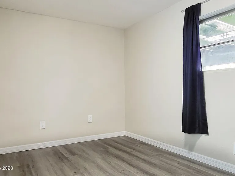 6877 Blue Bonnet Dr — Photo 11