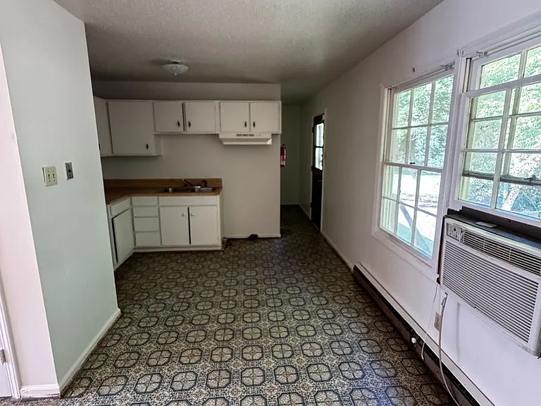 1337 N Lafayette St — Photo 7