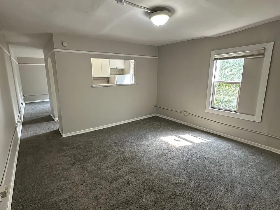 1422 Central Ave #4