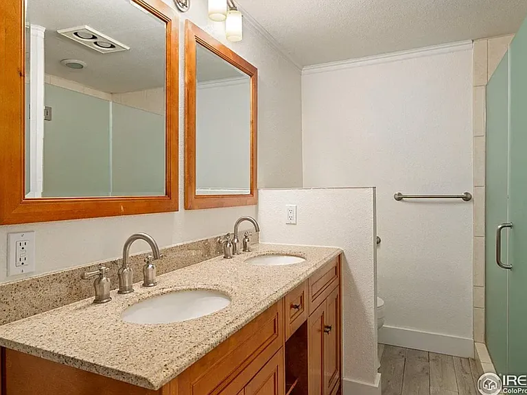 4647 Burgundy Ln #2-4 — Photo 8