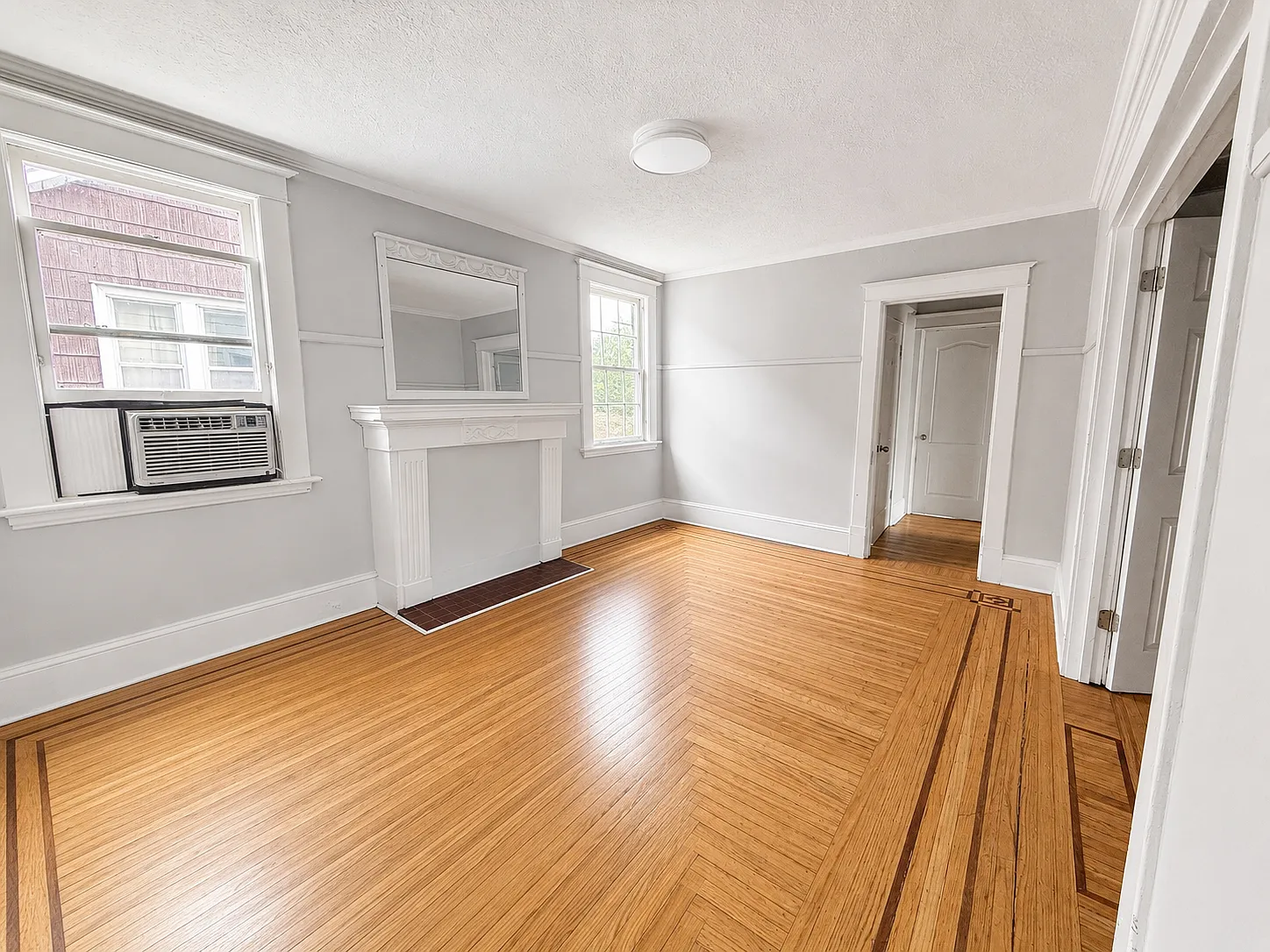 Unit 2 - 86 Balmoral Ave — Photo 3