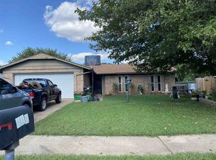 412 SW 71st St, Lawton, OK 73505
