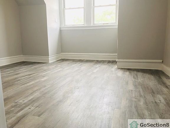 2nd image of 869 S 15th St #3