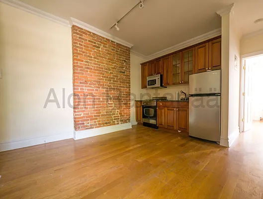 Rented by (Legacy) NY Quality Living Uptown | media 32