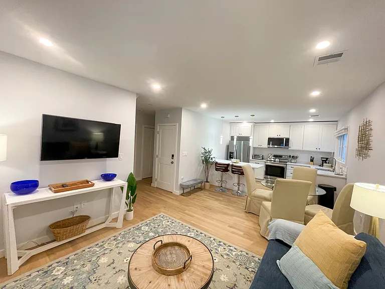 75 Thorndike St #2 — Photo 7