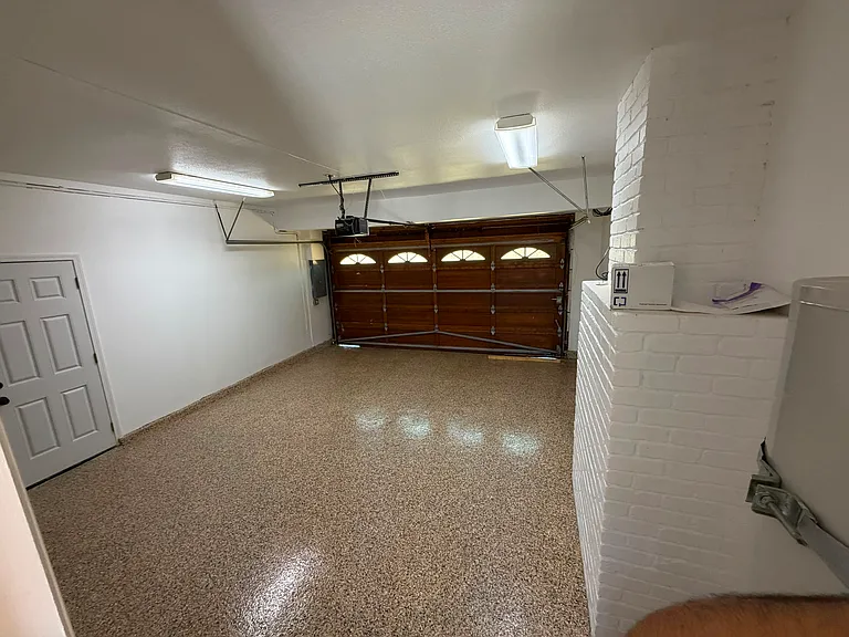 6958 Darian Ct — Photo 16