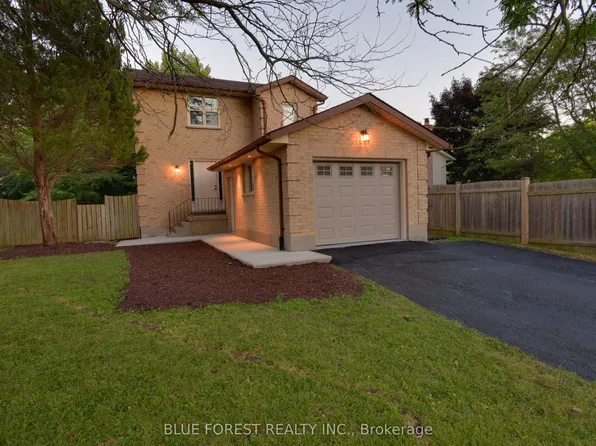 1048 Mahogany Rd, London, ON N6H 2W5