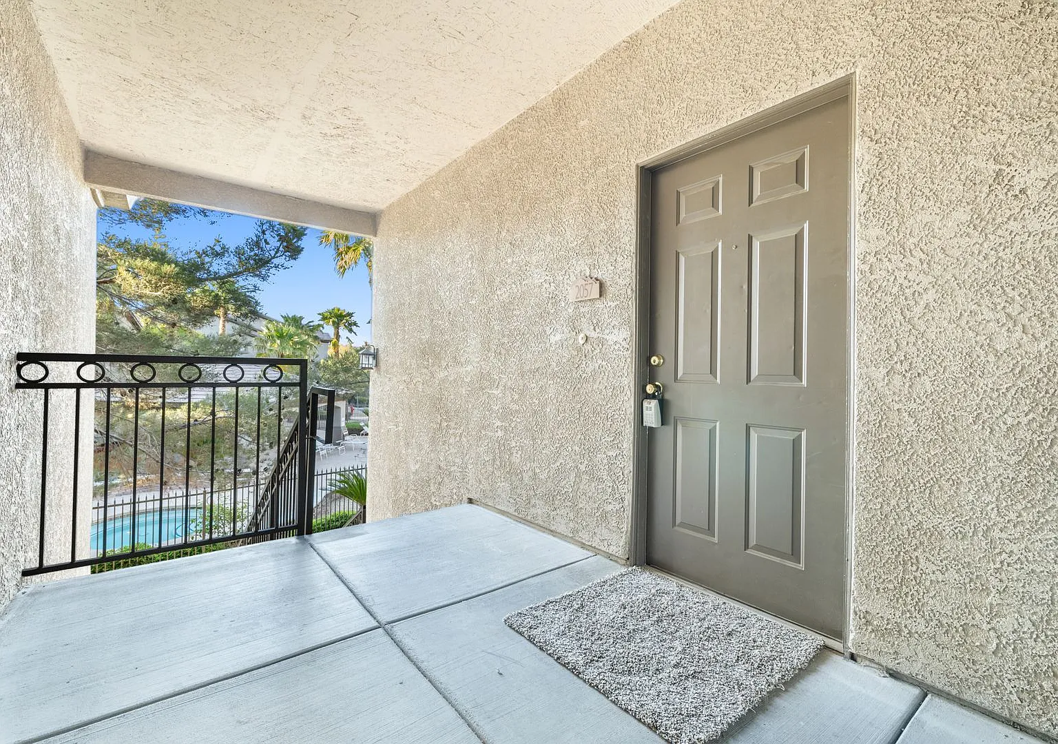 Comfort & Convenience: Modern 2-Bed, 2-Bath with Fireplace & In-Unit Laundry — Photo 2