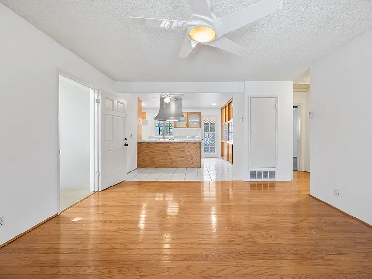 101 Hampden Ter — Photo 3