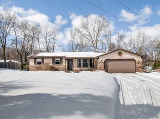 6117 Del Cano Dr SE, Grand Rapids, MI 49546