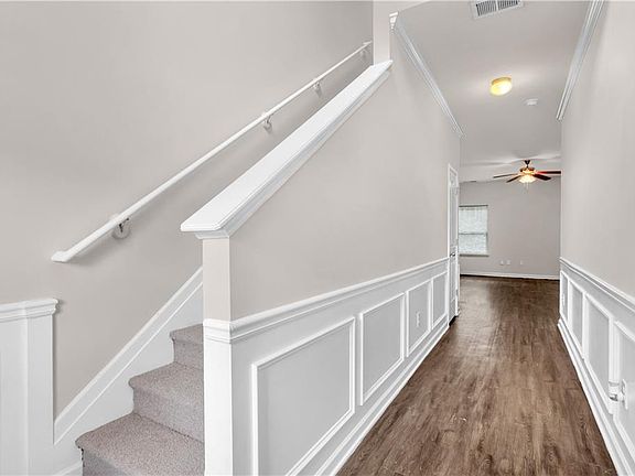 2nd image of 4488 Ravenwood Dr