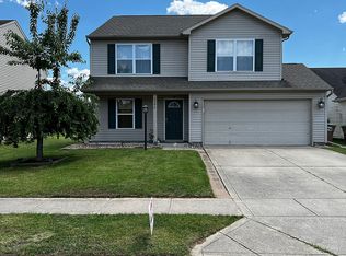 2395 Lakecrest Dr, Columbus, IN 47201