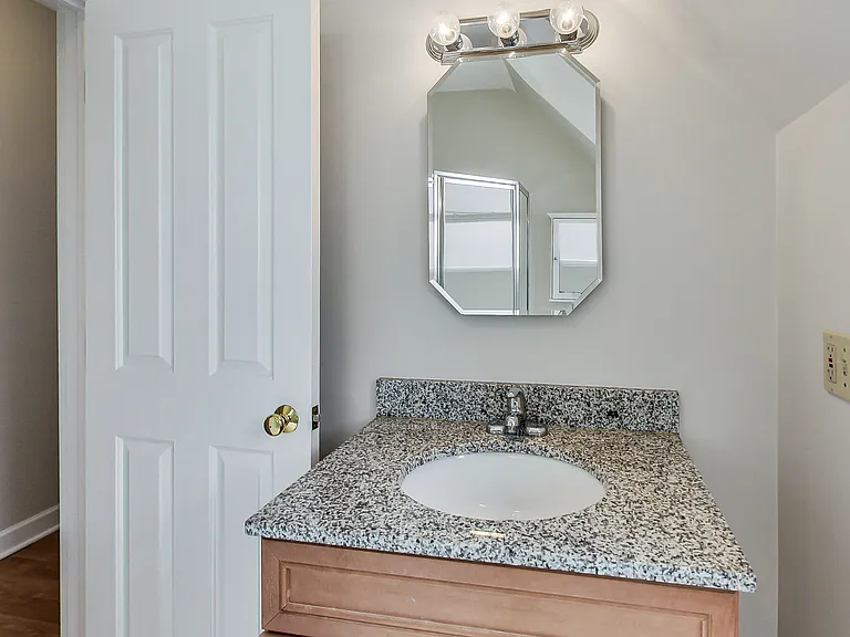1327 Church St #CH — Photo 11