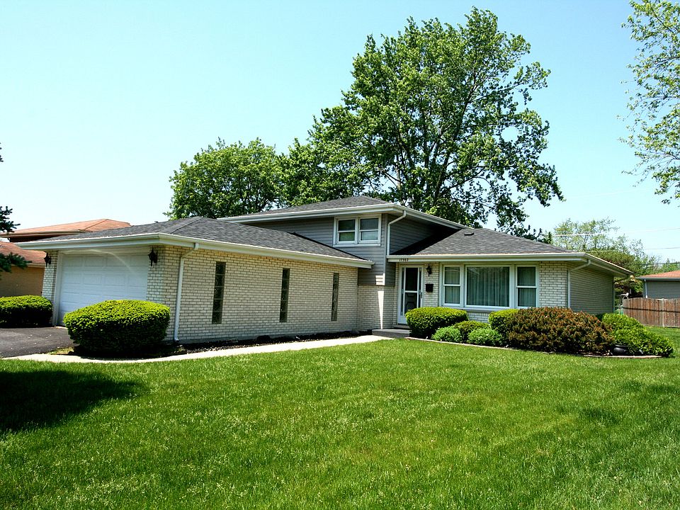 1st image of 17362 Ottawa Ave