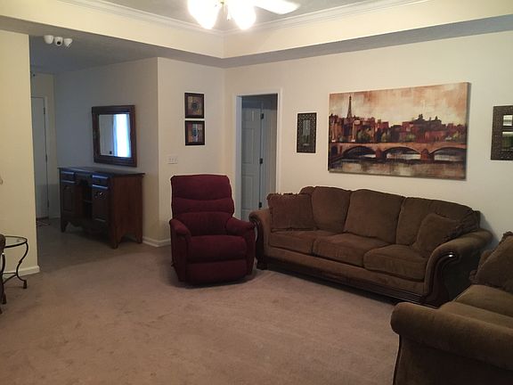 3rd image of 7144 Oak Side Dr