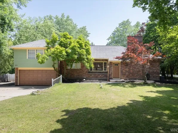 515 N Forest Rd, Williamsville, NY 14221
