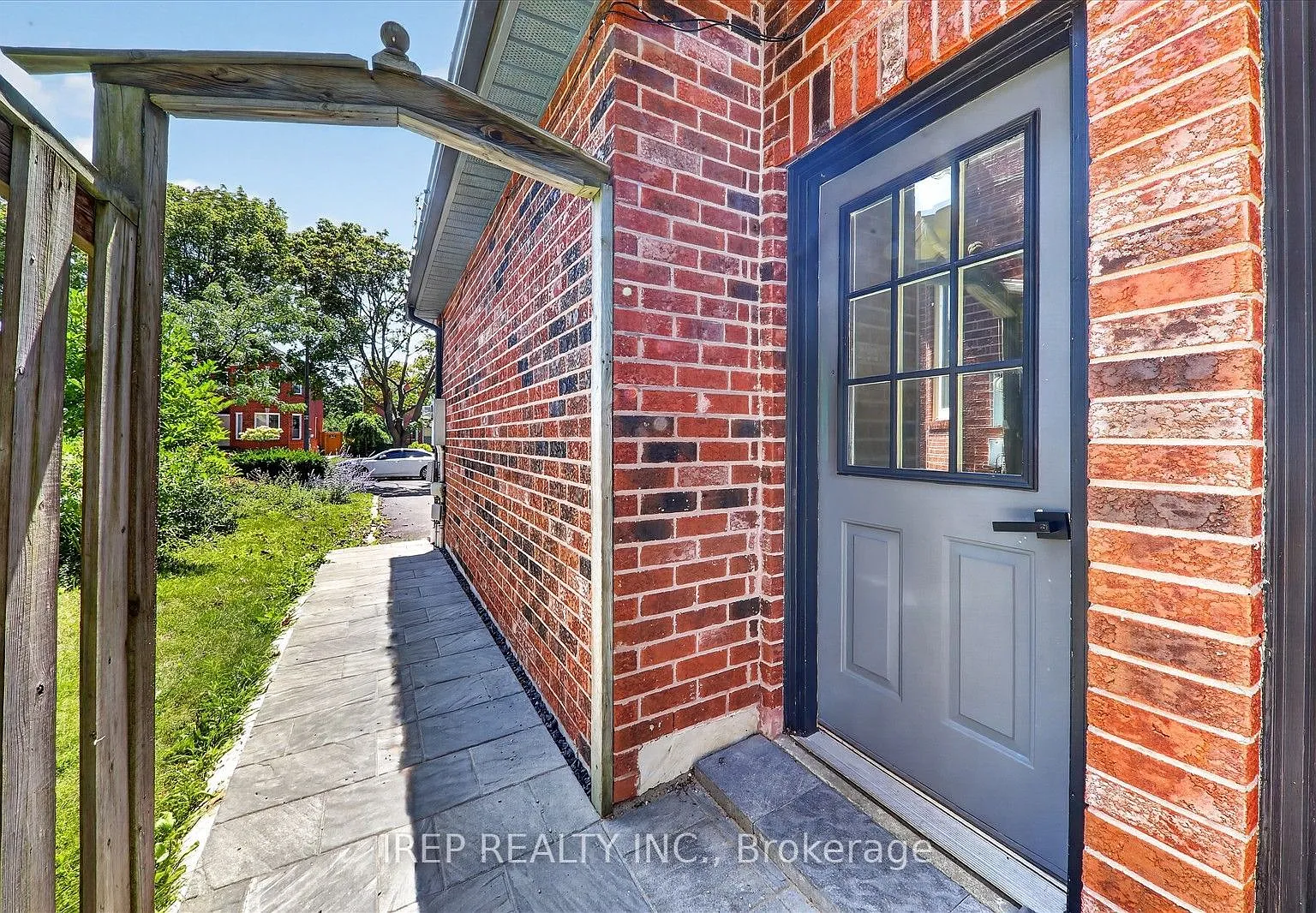 1 bed, $1,600 — Photo 4