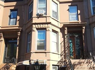 525 48th St, Brooklyn, NY 11220