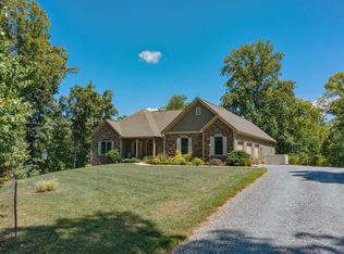 145 E Ridge Dr, Lexington, VA 24450