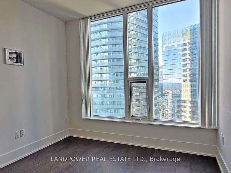 10 York St #3802 — Photo 17