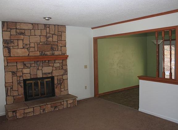 4th image of 634 Bruns Dr