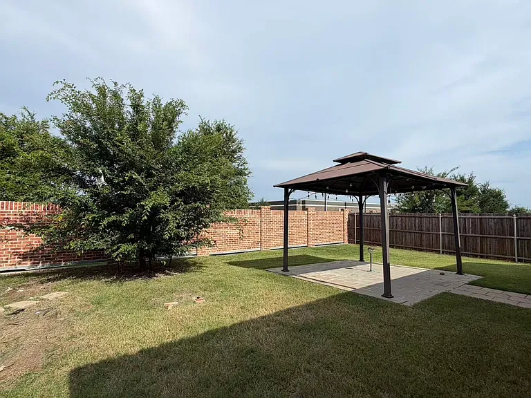 405 Laurenbrooke Dr — Photo 33