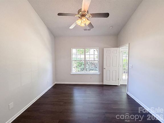 4th image of 9606 Jack Russell Ct