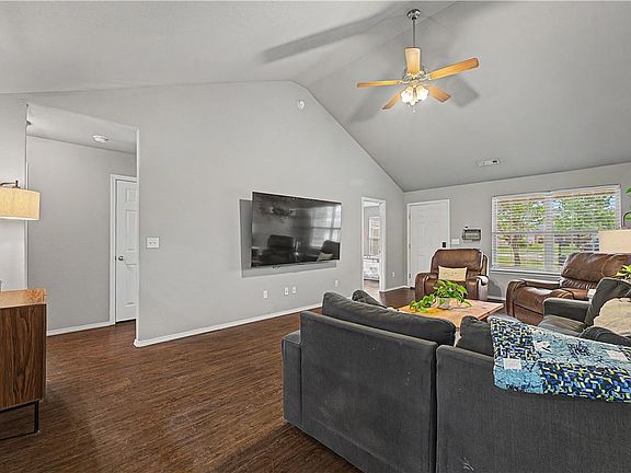 5th image of 280 Glory Ln