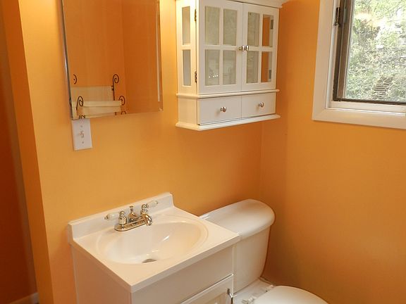 Upstairs bathroom