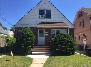 25712 87th Rd, Floral Park, NY 11001