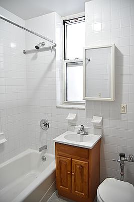 3rd image of 1581 E 24th St #D5
