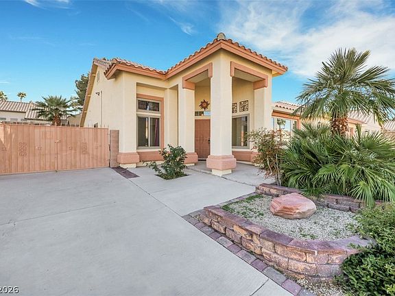 2nd image of 1741 Horizon Sunset Dr
