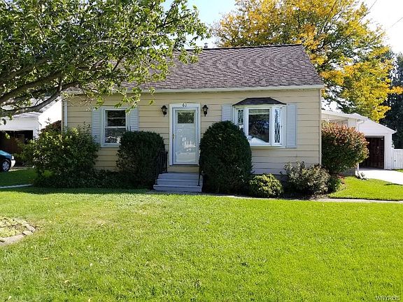 2nd image of 61 Ledyard Ave