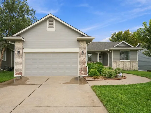 10701 W Lamp Cir, Wichita, KS 67215