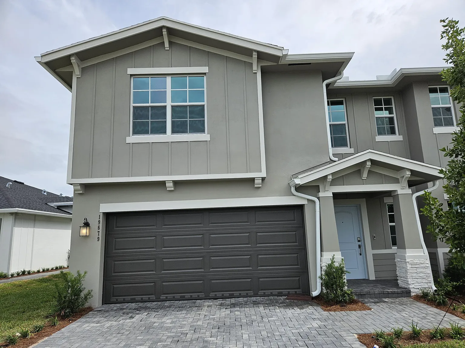 4 bed, 3.5 bath, 2312 sqft, $3,700 — Photo 2