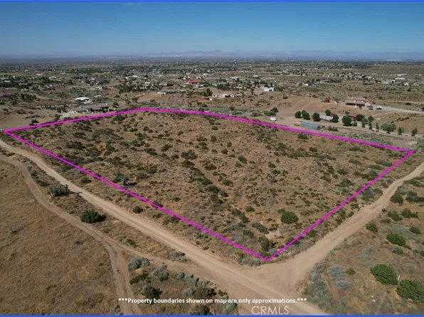 Mesquite St, Phelan, CA 92371