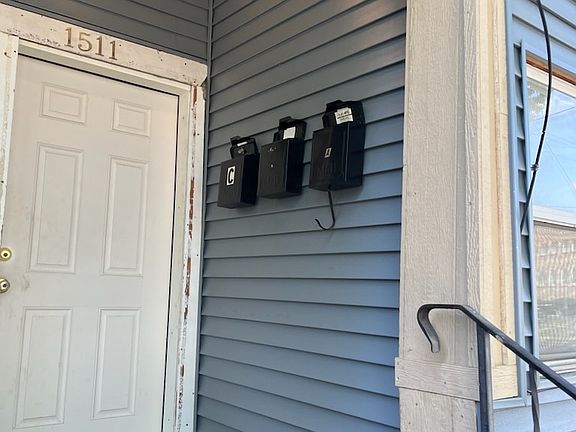Unit C, the upper level front door.