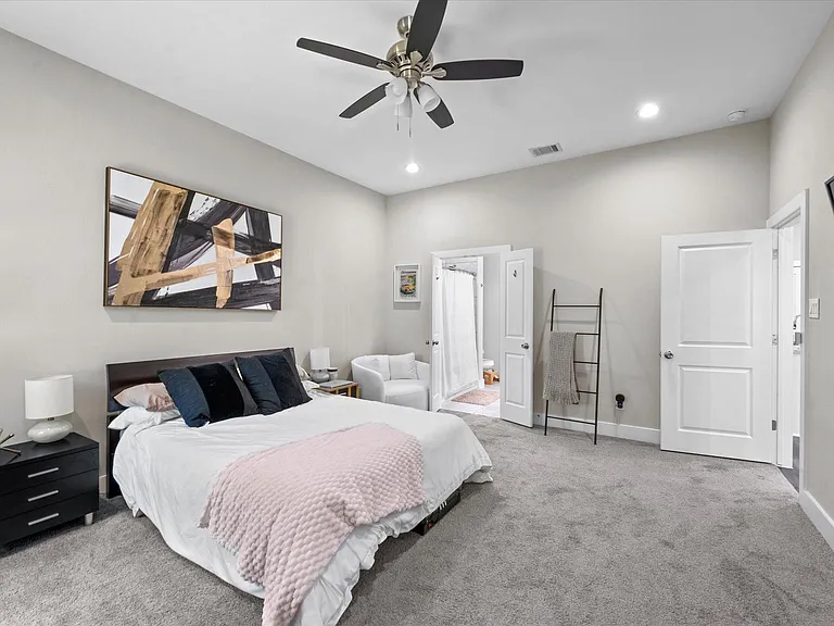 4520 Garrison St — Photo 11