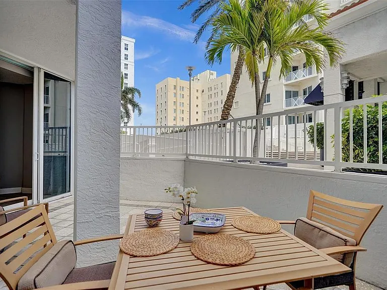 255 Evernia St #501 — Photo 20