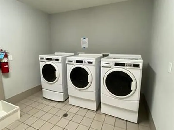 100 Marshall Street image 8 of 9