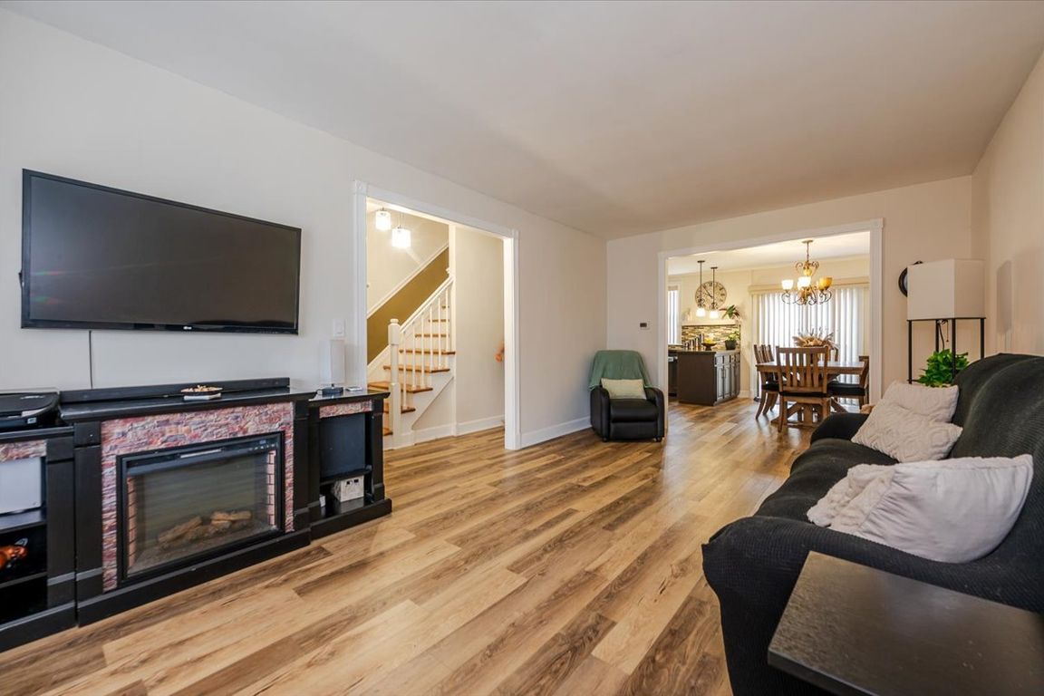 next background image