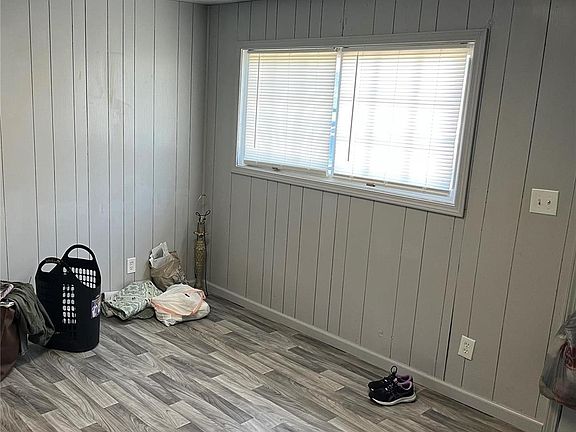 5th image of 502 Saint Barbara Ln