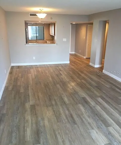 201 W Laurel St #707 — Photo 9