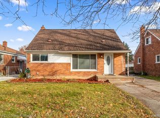 6060 Arcola St, Garden City, MI 48135